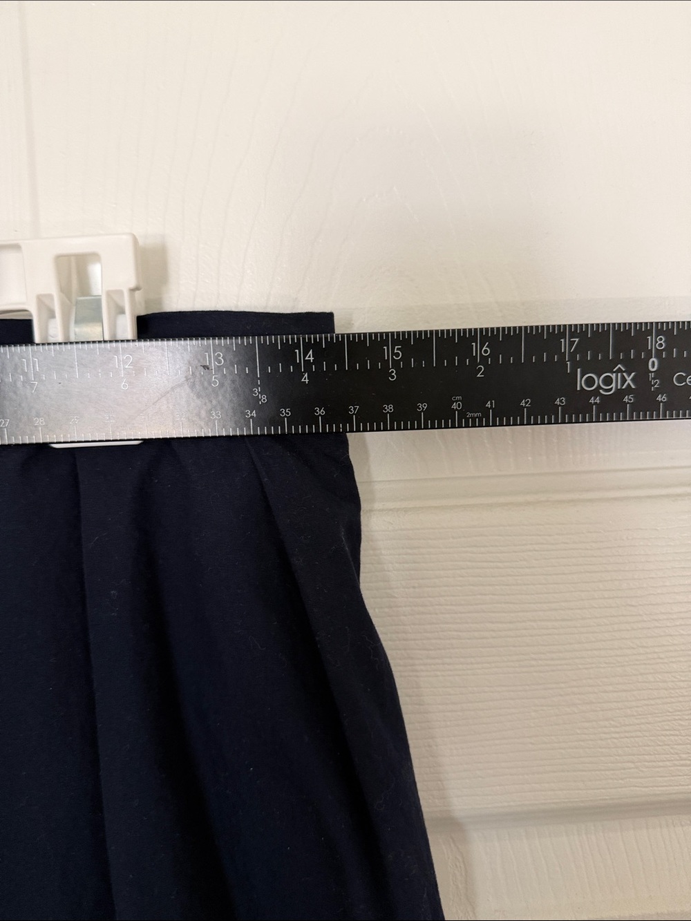 Banana Republic Pleated Midi Skirt w/pockets - Picture 7 of 7